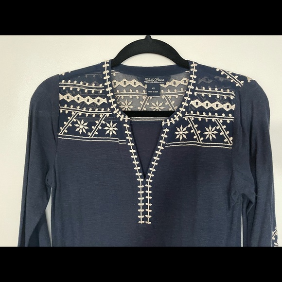Lucky Brand top - Picture 2 of 6